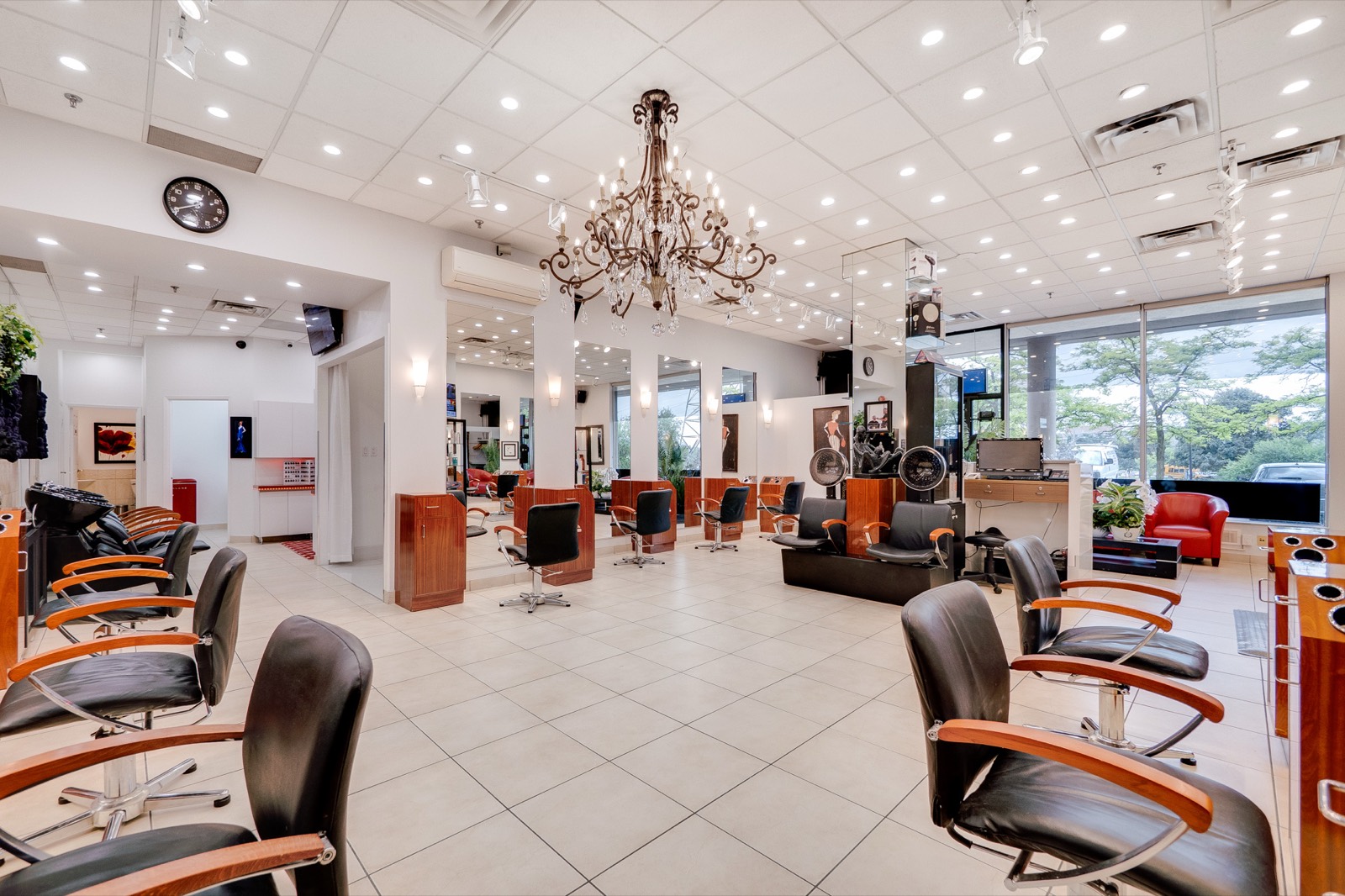 Siamak Hair Design salon interior