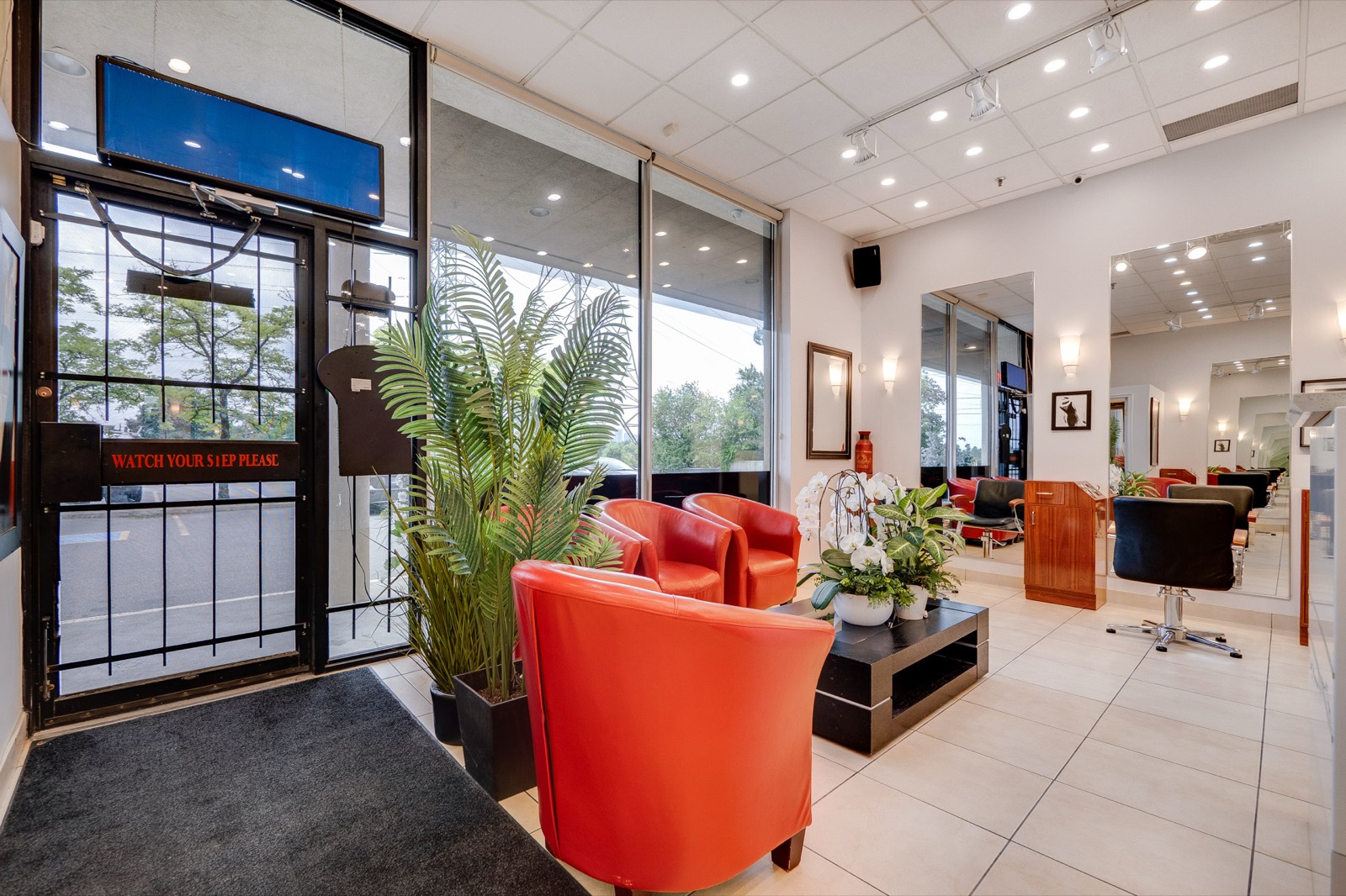 Siamak Hair Design salon interior