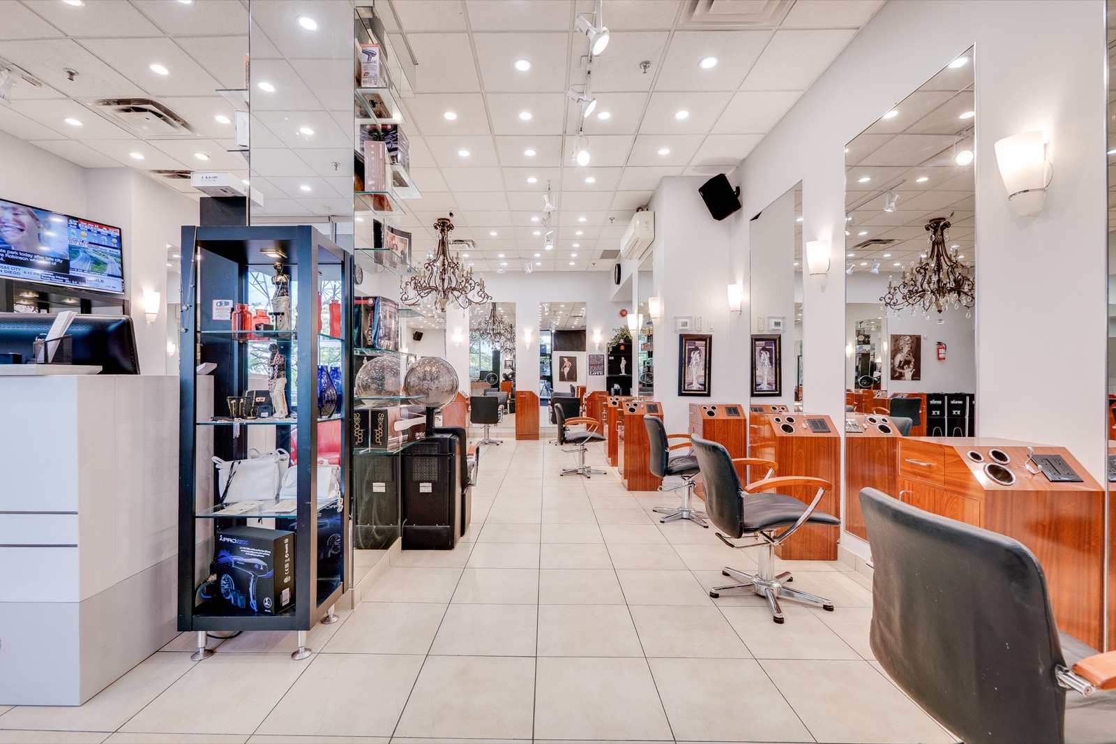 Siamak Hair Design salon interior